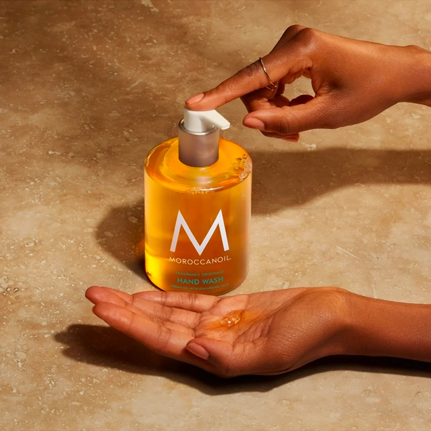 MOROCCANOIL_HAND_WASH_360ML_FRAGANCIA_ORIGINAL_1500X1500_185ff94d-f920-42be-85ac-921d21dfc3f3_1024x1024@2x
