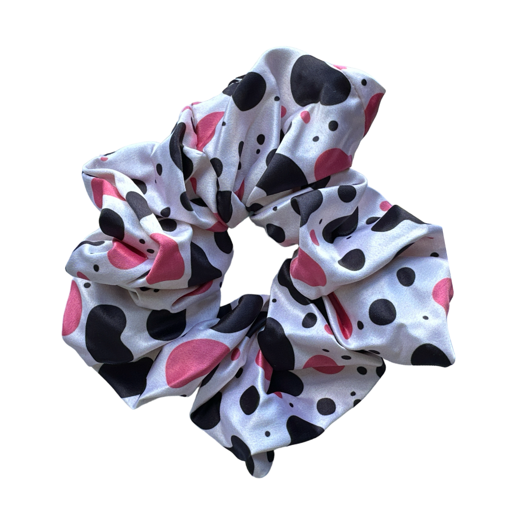 bamba_scrunchies_john navas_pelo_satín_cabello_cauchos_ puntos negros y rosas